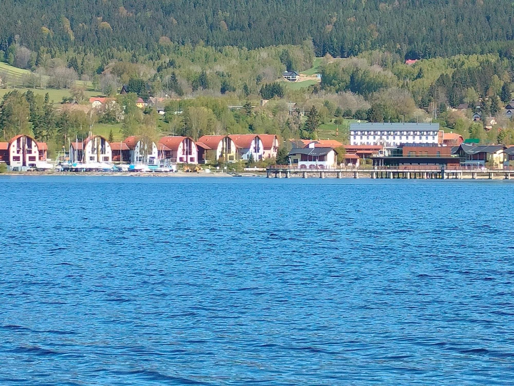 Apartman Aja - Lipno Nad Vltavou Exteriér fotografie